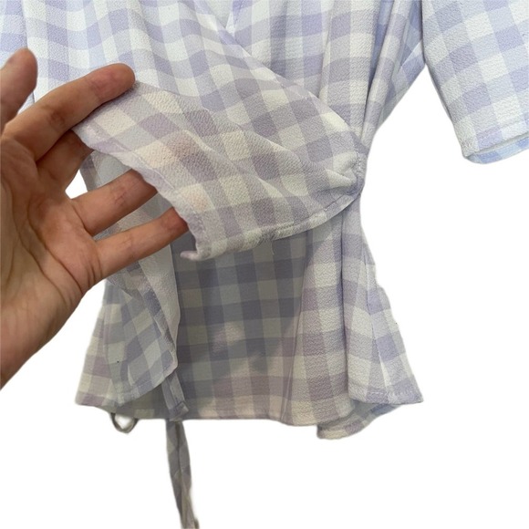 Charlie Holiday Juniper Wrap Tie Top in Lilac Gingham Size 4 - Picture 4 of 8